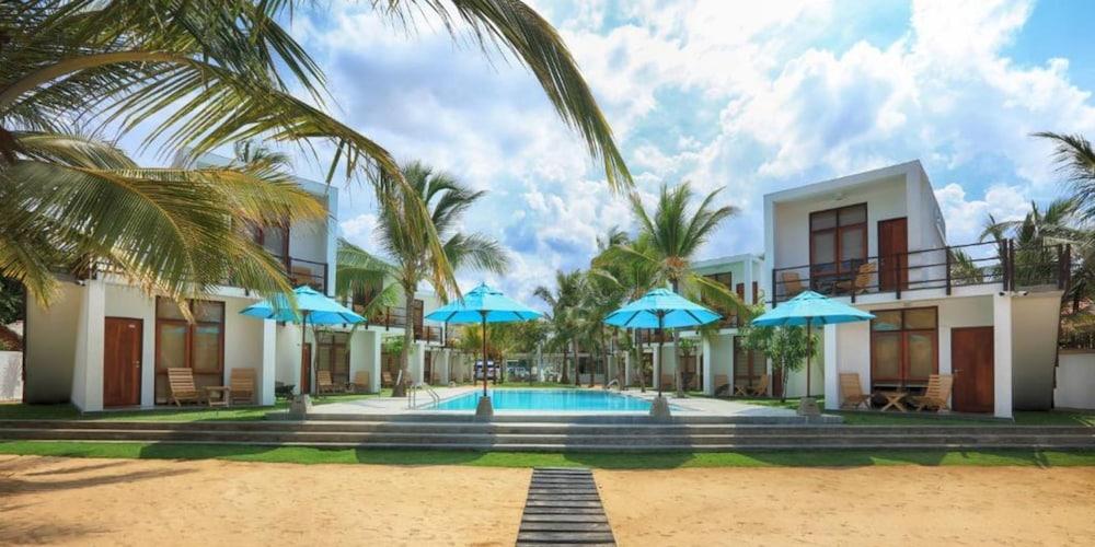 Hotel Arugambay Roccos à Baie d'Arugam Extérieur photo