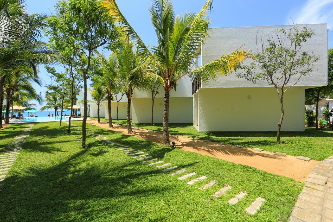 Hotel Arugambay Roccos à Baie d'Arugam Extérieur photo